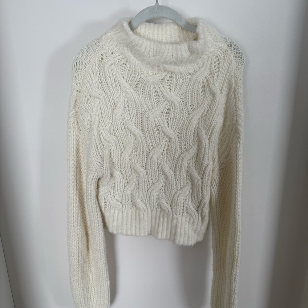 Women’s medium cream sweater